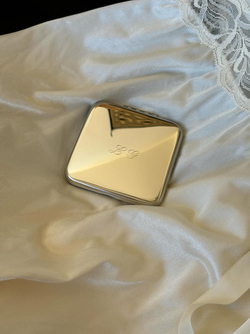 COMPACT MIRROR